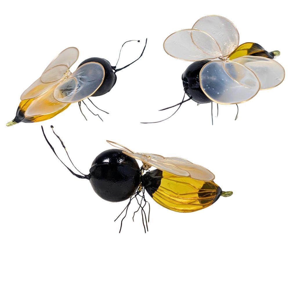 Bees made with resin dip